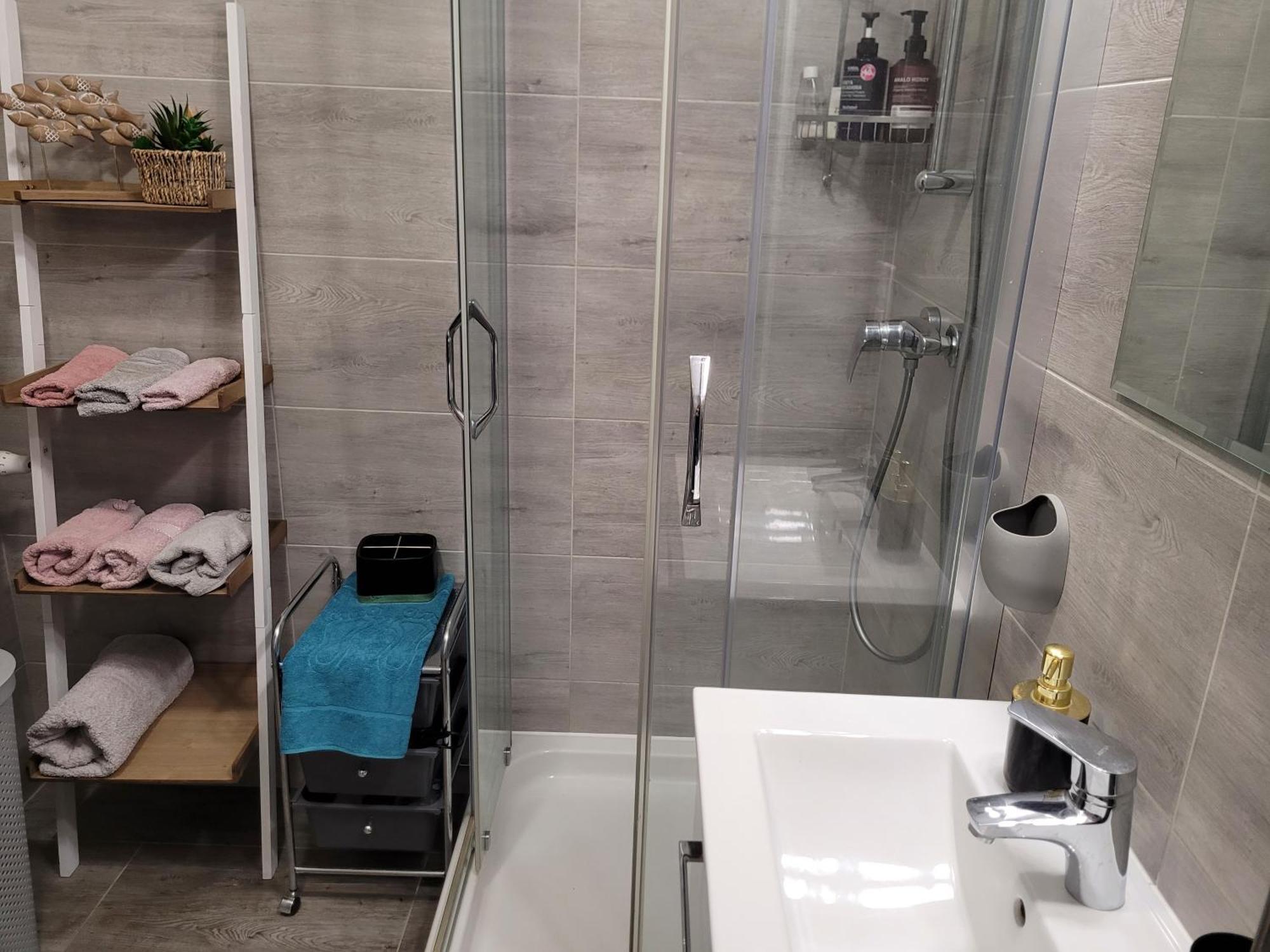 Apartament Lilla Jelenia Góra Exteriör bild